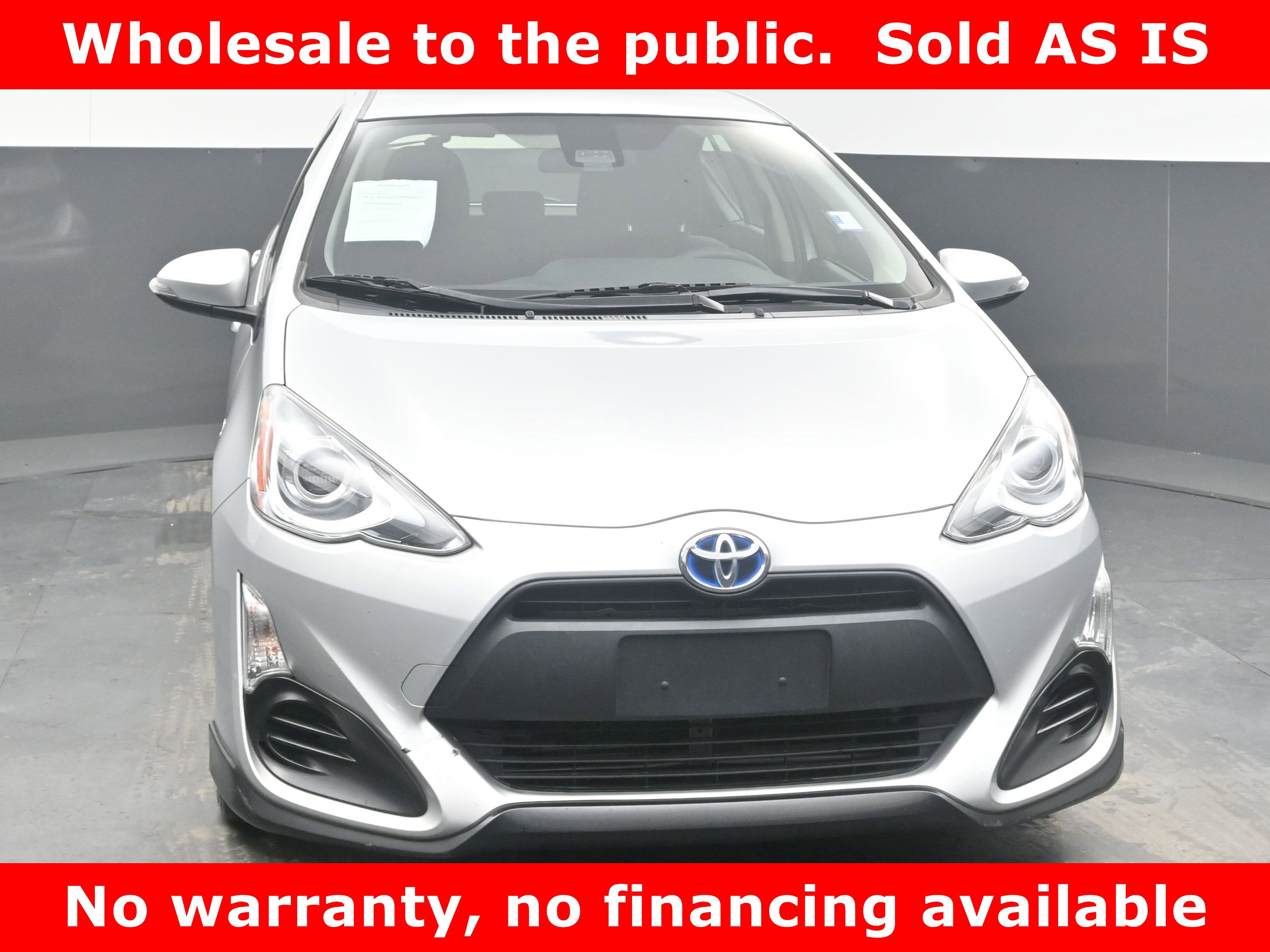 Used 2017 Toyota Prius C Two image 2