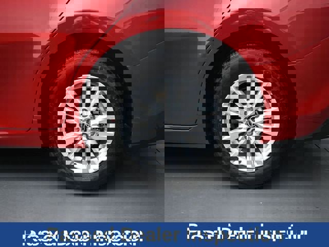 Used 2025 Toyota Camry LE image 16