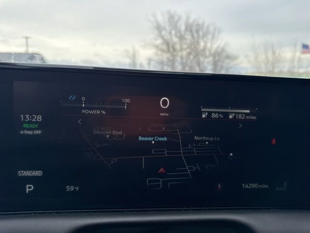 Used 2024 Nissan Ariya AWD image 20