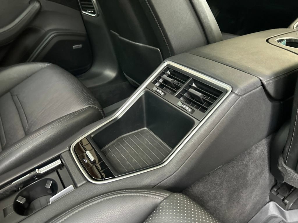 Used 2019 Porsche Panamera 4 AWD/4WD image 29