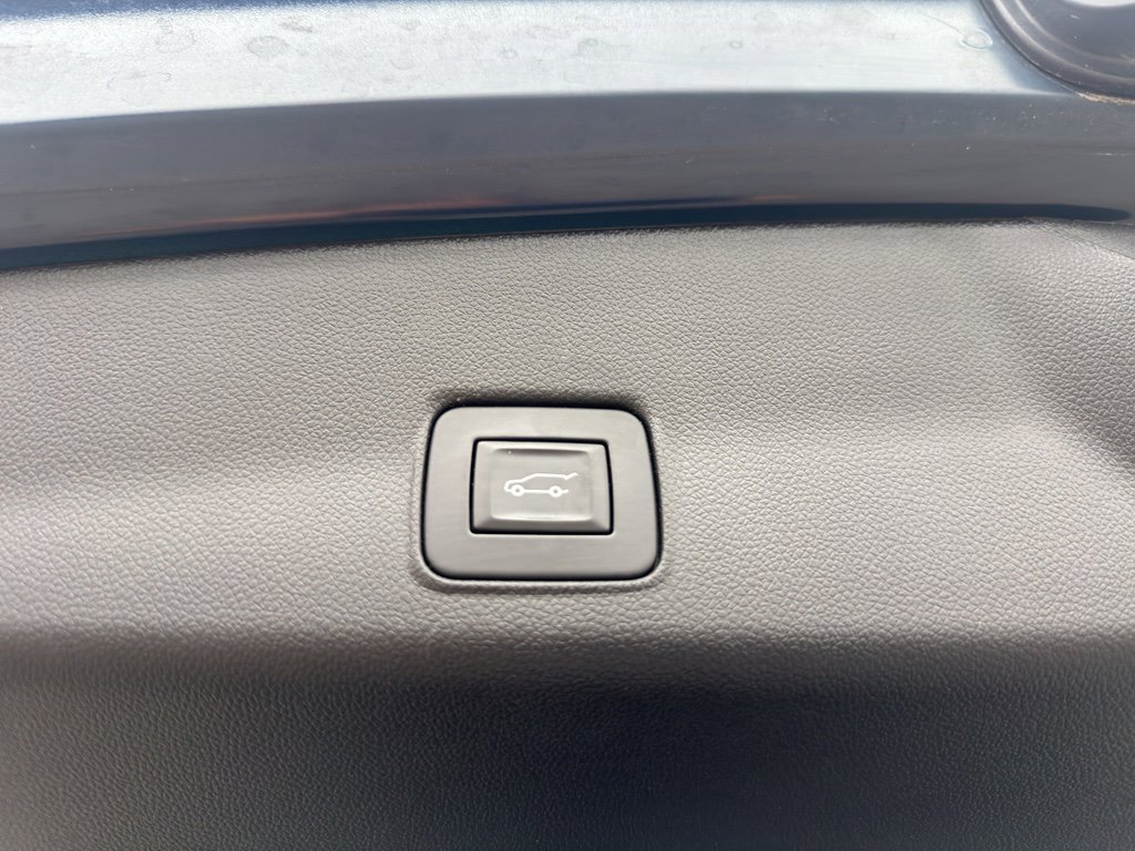 Used 2022 Chevrolet TrailBlazer ACTIV w/ Sun and Liftgate Package image 23