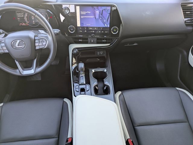 Used 2023 Lexus NX 350 AWD image 11