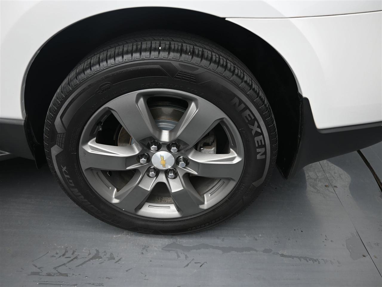 Used 2017 Chevrolet Traverse LT FWD image 21