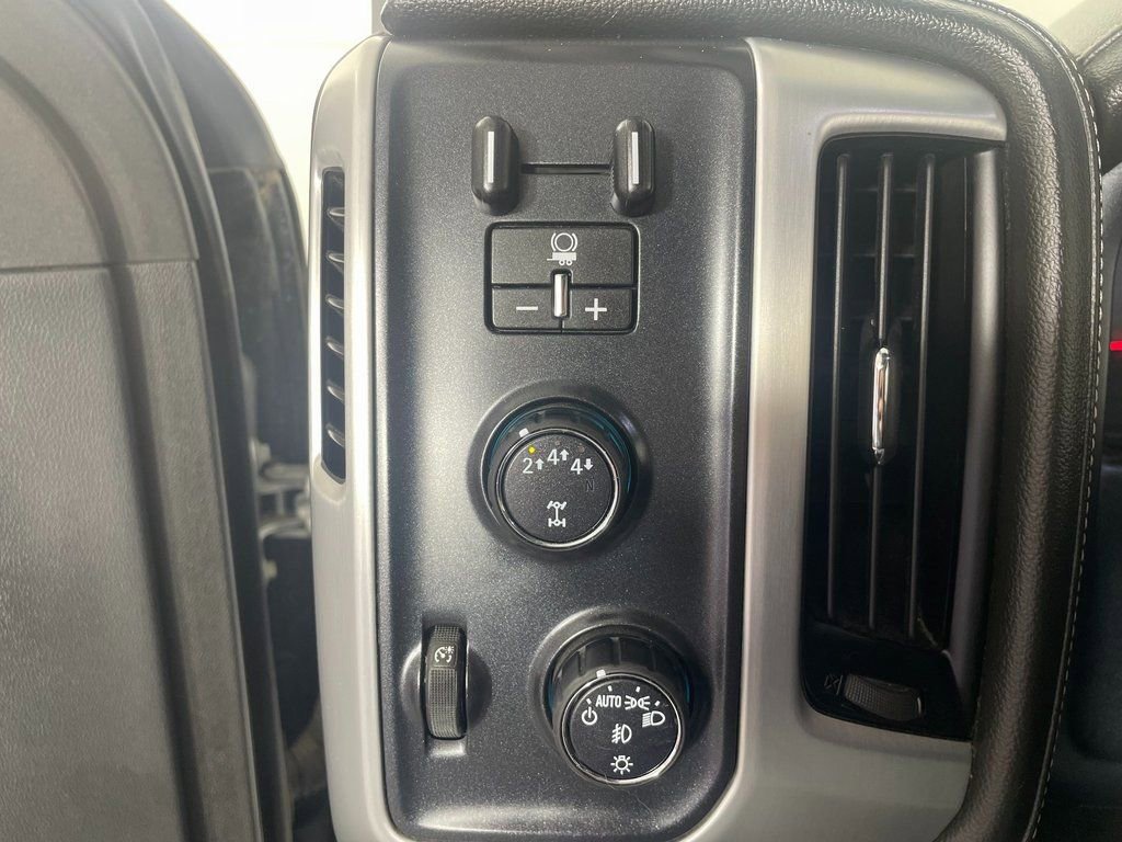 Used 2018 GMC Sierra 2500 SLT w/ Duramax Plus Package image 22