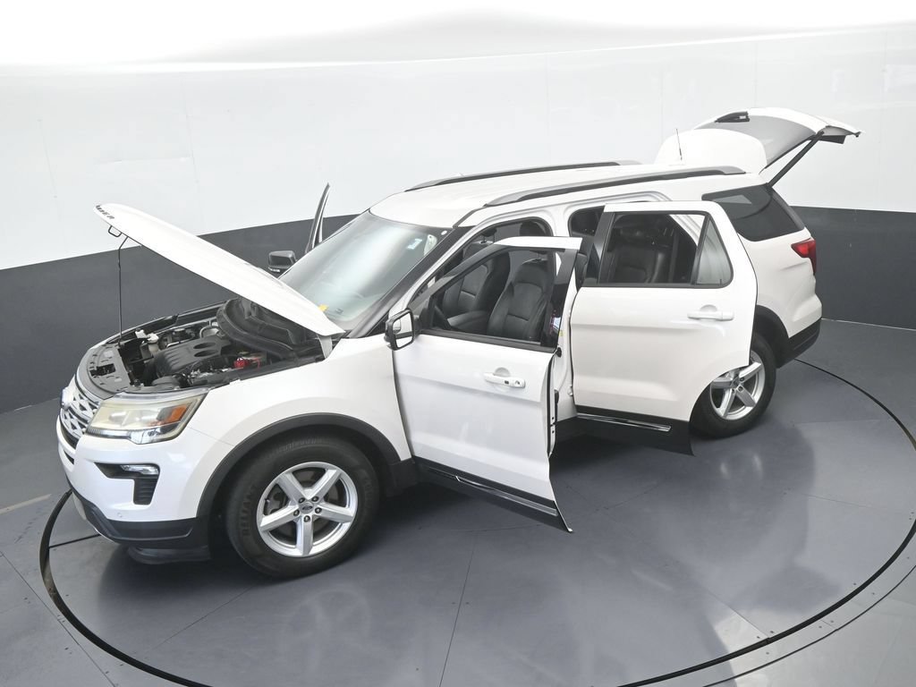 Used 2018 Ford Explorer XLT w/ Equipment Group 202A FWD image 67