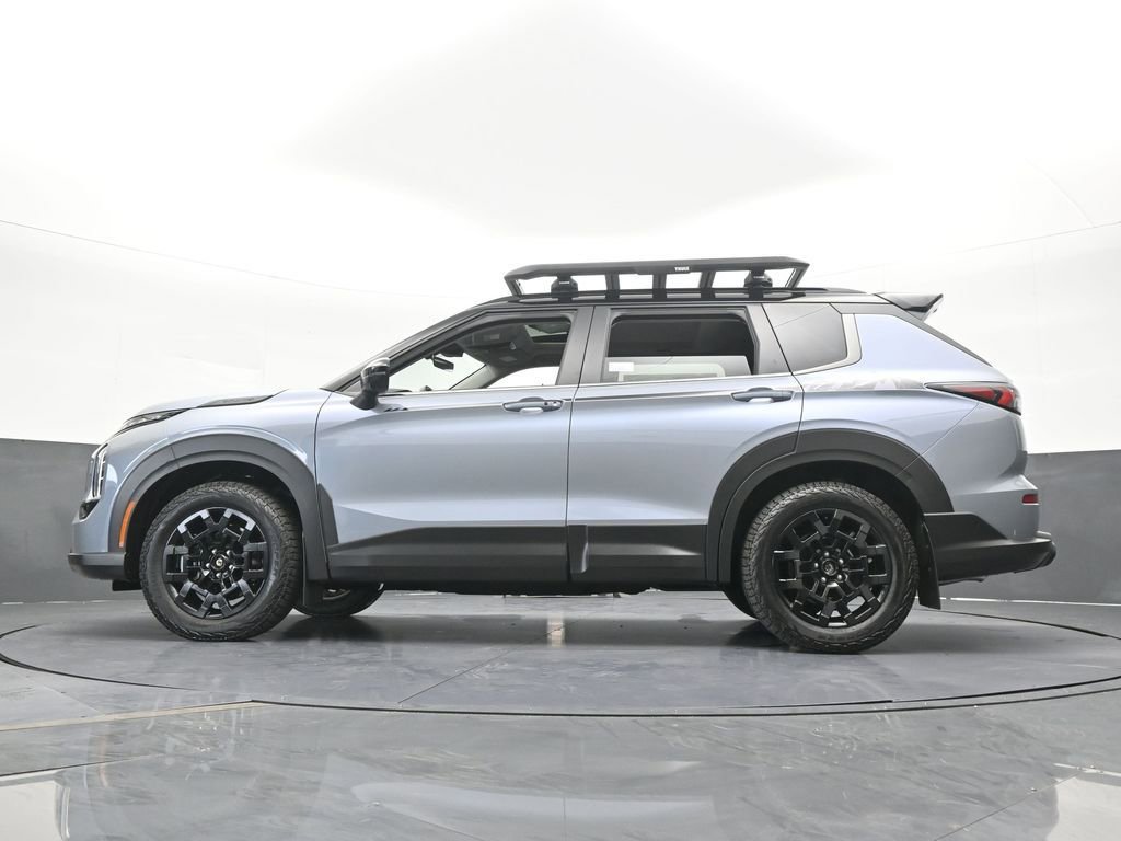 New 2025 Mitsubishi Outlander AWD image 69