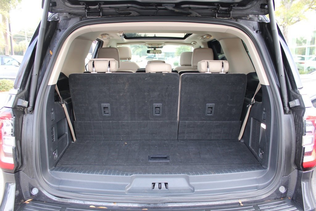 Used 2022 Ford Expedition Limited image 30