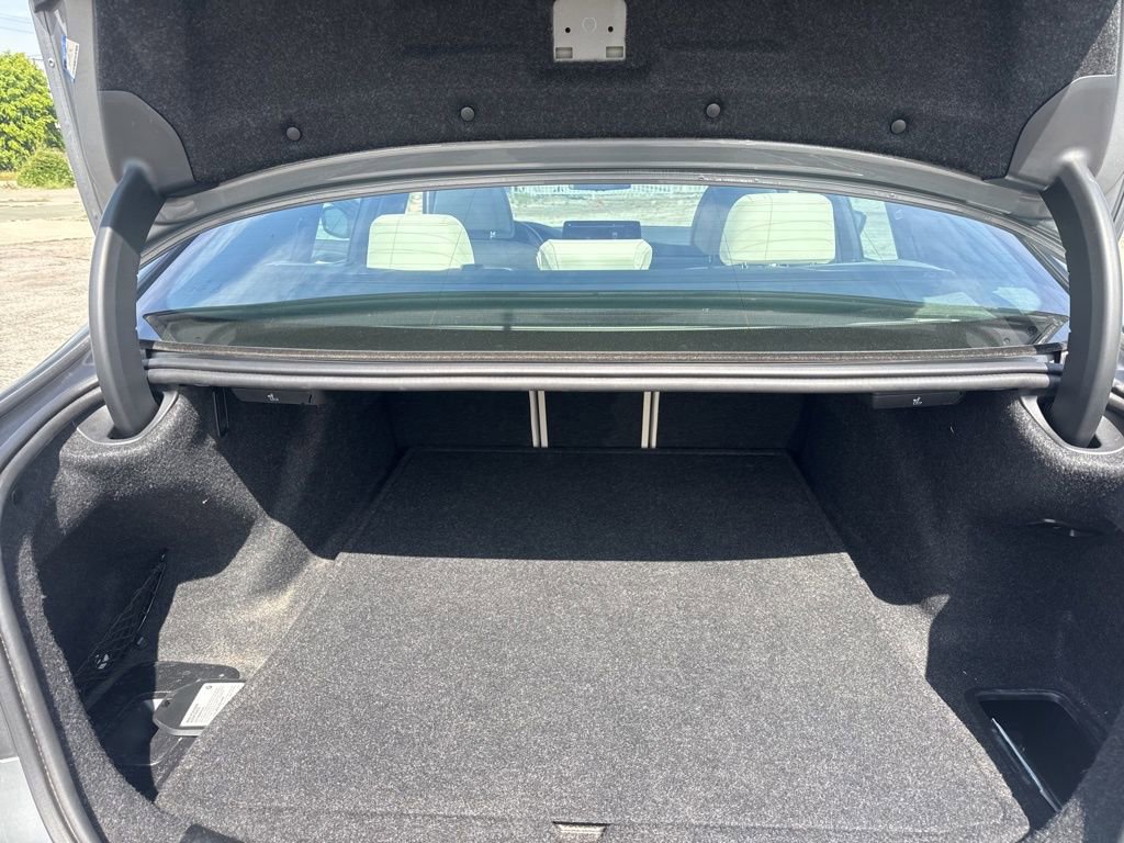 Used 2023 BMW 540i xDrive w/ Executive Package image 21