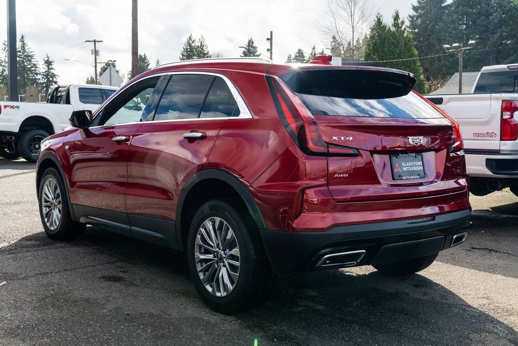 Used 2023 Cadillac XT4 Premium Luxury AWD/4WD image 4