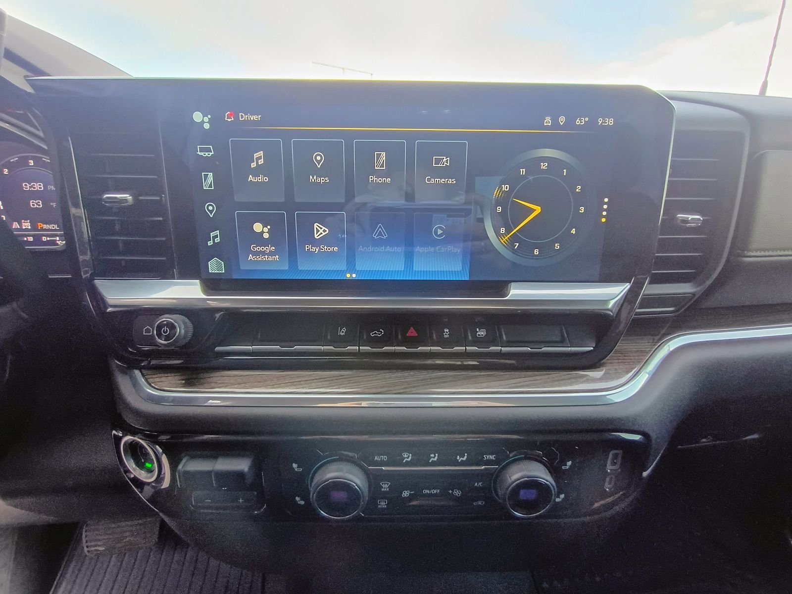 Used 2024 Chevrolet Silverado 3500 LT w/ Convenience Package image 21