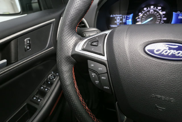 Used 2024 Ford Edge ST-Line AWD/4WD image 29