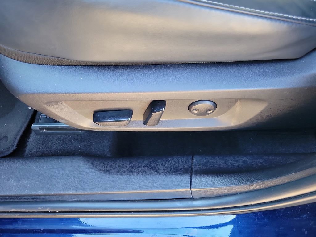 Used 2024 Mitsubishi Outlander SE image 16