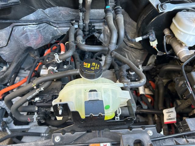 Used 2022 Ford E-Transit 148 High Roof Extended RWD image 40