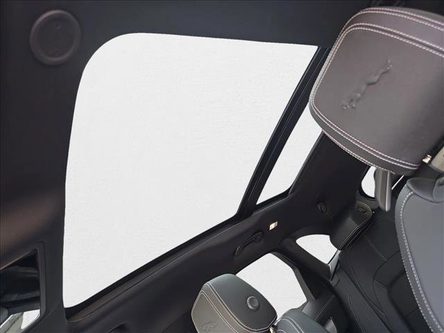 New 2026 Jaguar F-PACE R-Dynamic S image 26