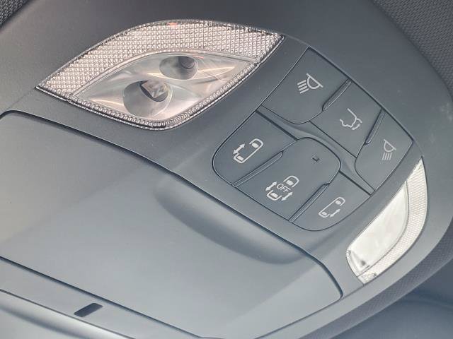 New 2027 Chrysler Pacifica Select AWD/4WD image 16