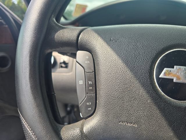 Used 2009 Chevrolet Impala LT FWD image 17