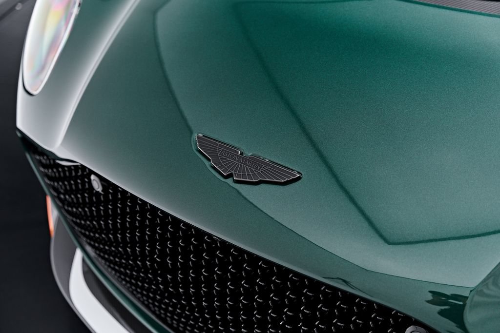 Used 2023 Aston Martin DBS Coupe RWD image 24