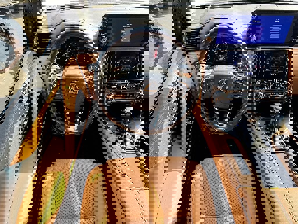 Used 2024 Lexus LX 600 4WD w/ Interior Upgrade Package image 11