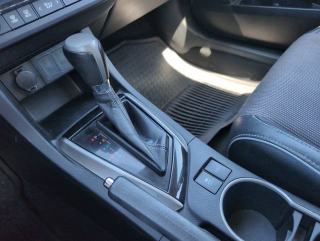 Used 2015 Toyota Corolla S FWD image 28