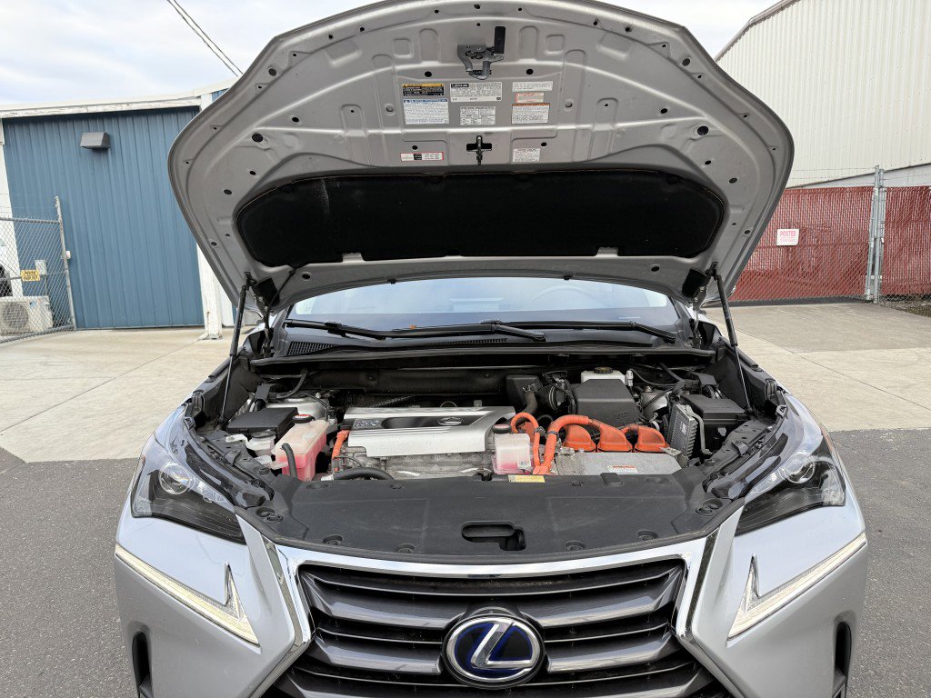 Used 2015 Lexus NX 300h AWD image 37