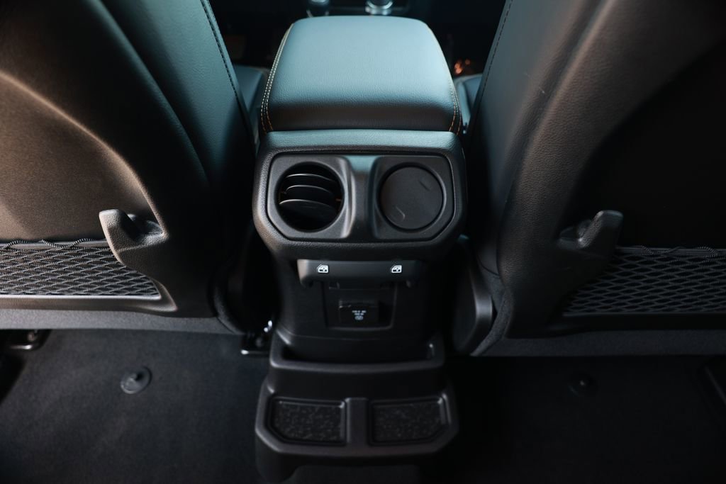 New 2026 Jeep Wrangler Unlimited Sahara AWD/4WD image 30