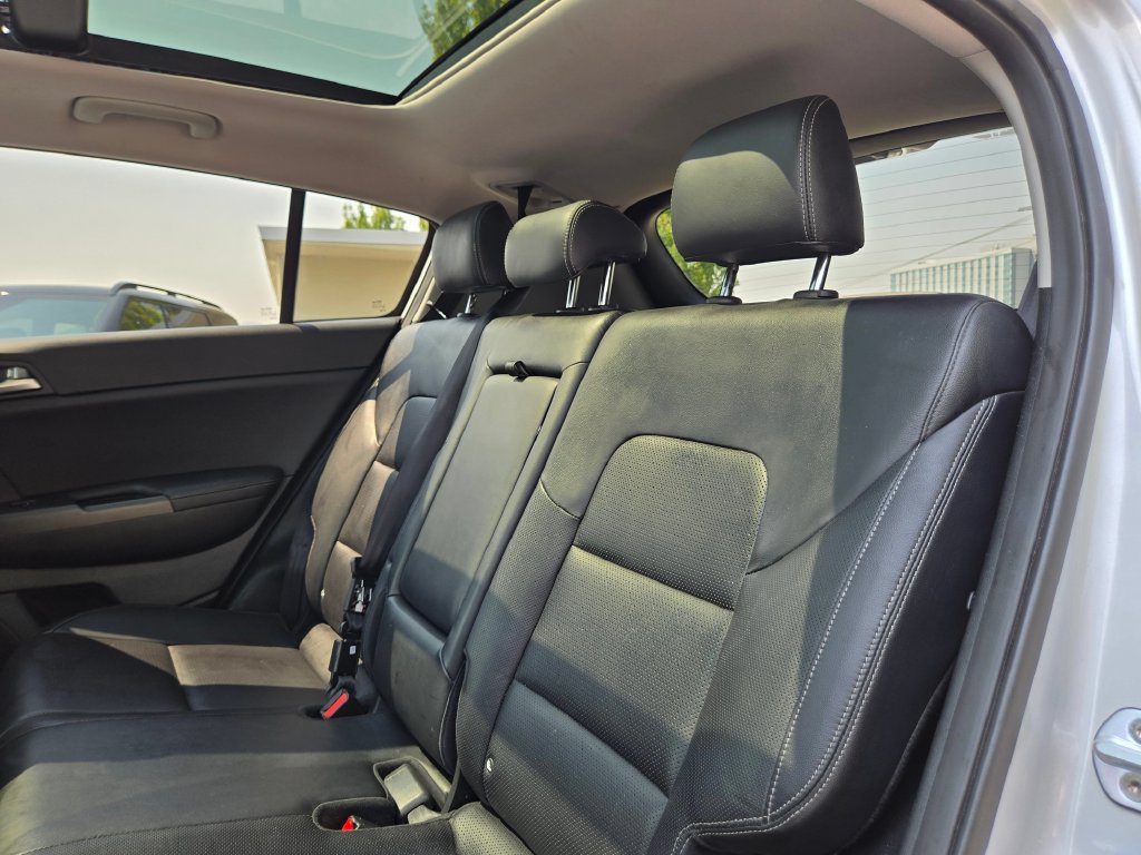 Used 2017 Kia Sportage EX w/ EX Technology Package FWD image 19