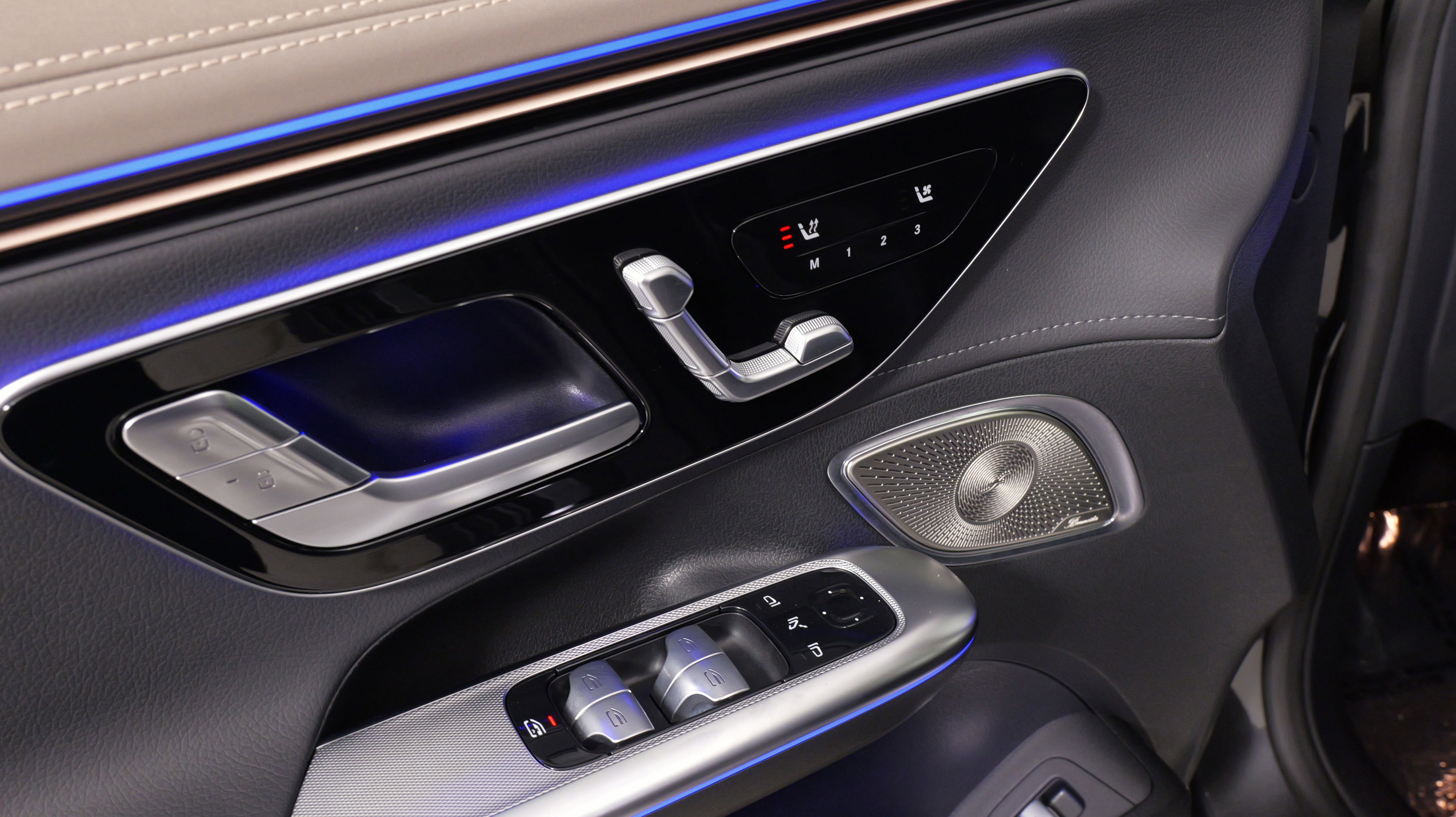 Used 2024 Mercedes-Benz EQE 350+ 4MATIC Sedan image 26