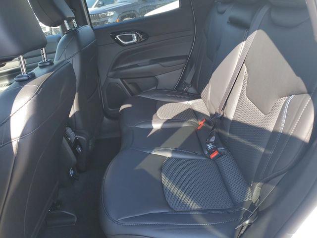 New 2026 Jeep Compass Latitude image 14