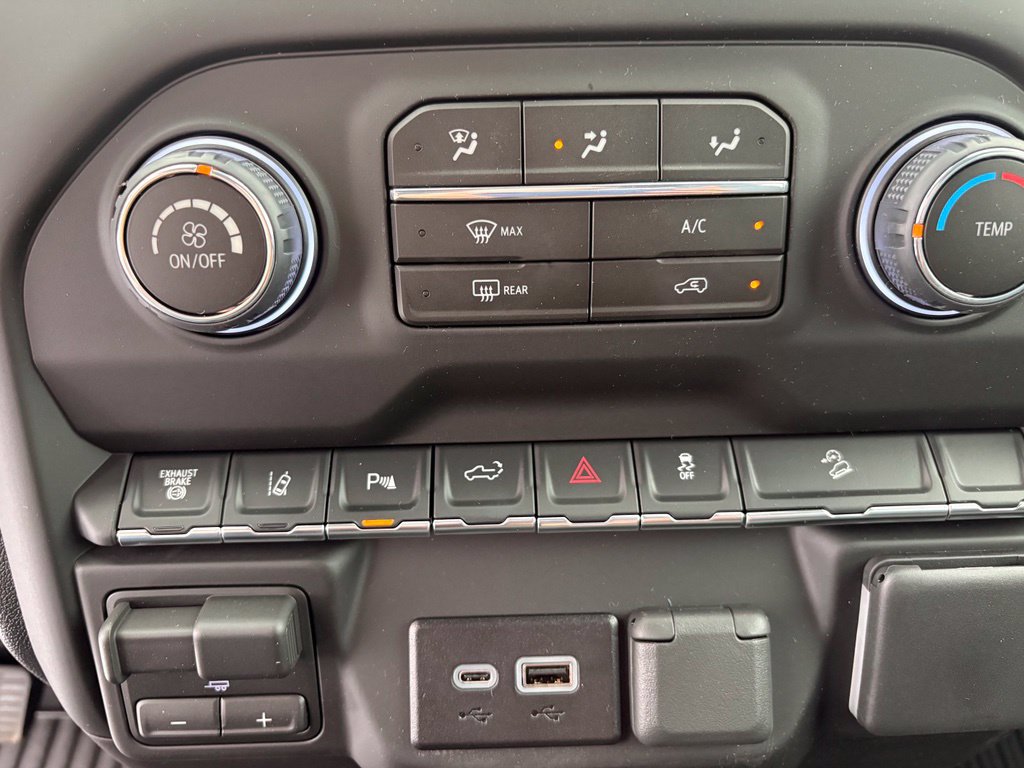 New 2026 Chevrolet Silverado 2500 Custom w/ Custom Value Package AWD/4WD image 9