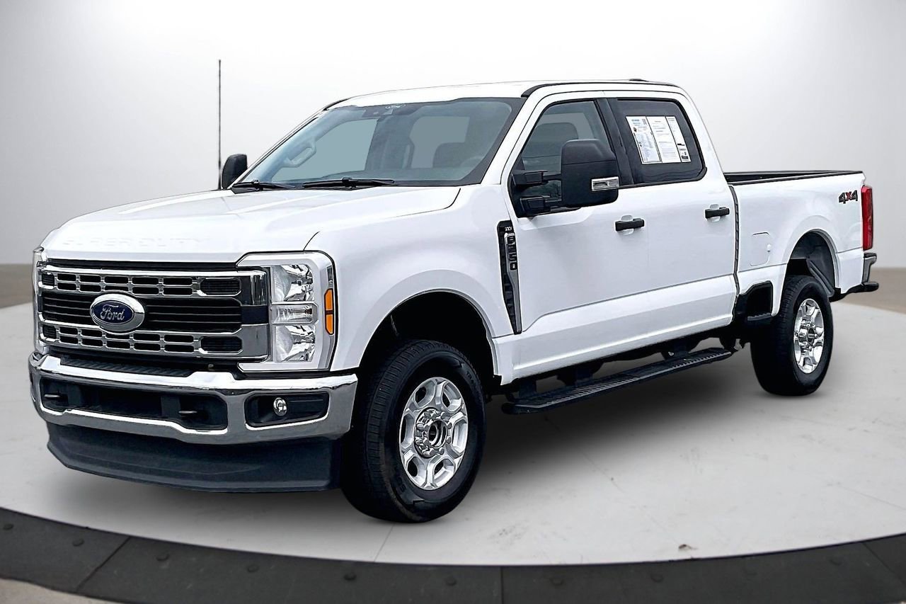 Used 2025 Ford F250 XLT image 4