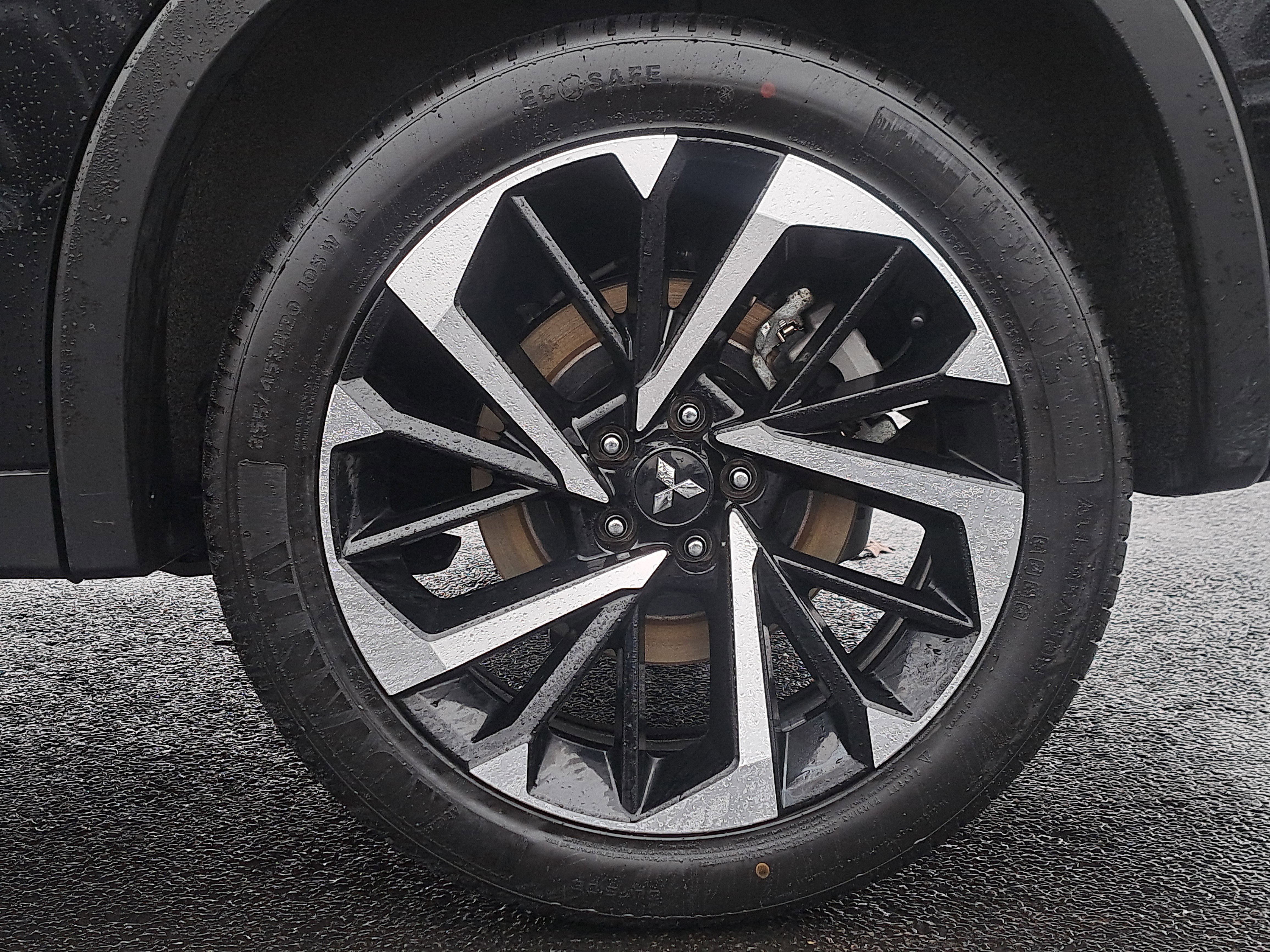 Used 2024 Mitsubishi Outlander SE image 9