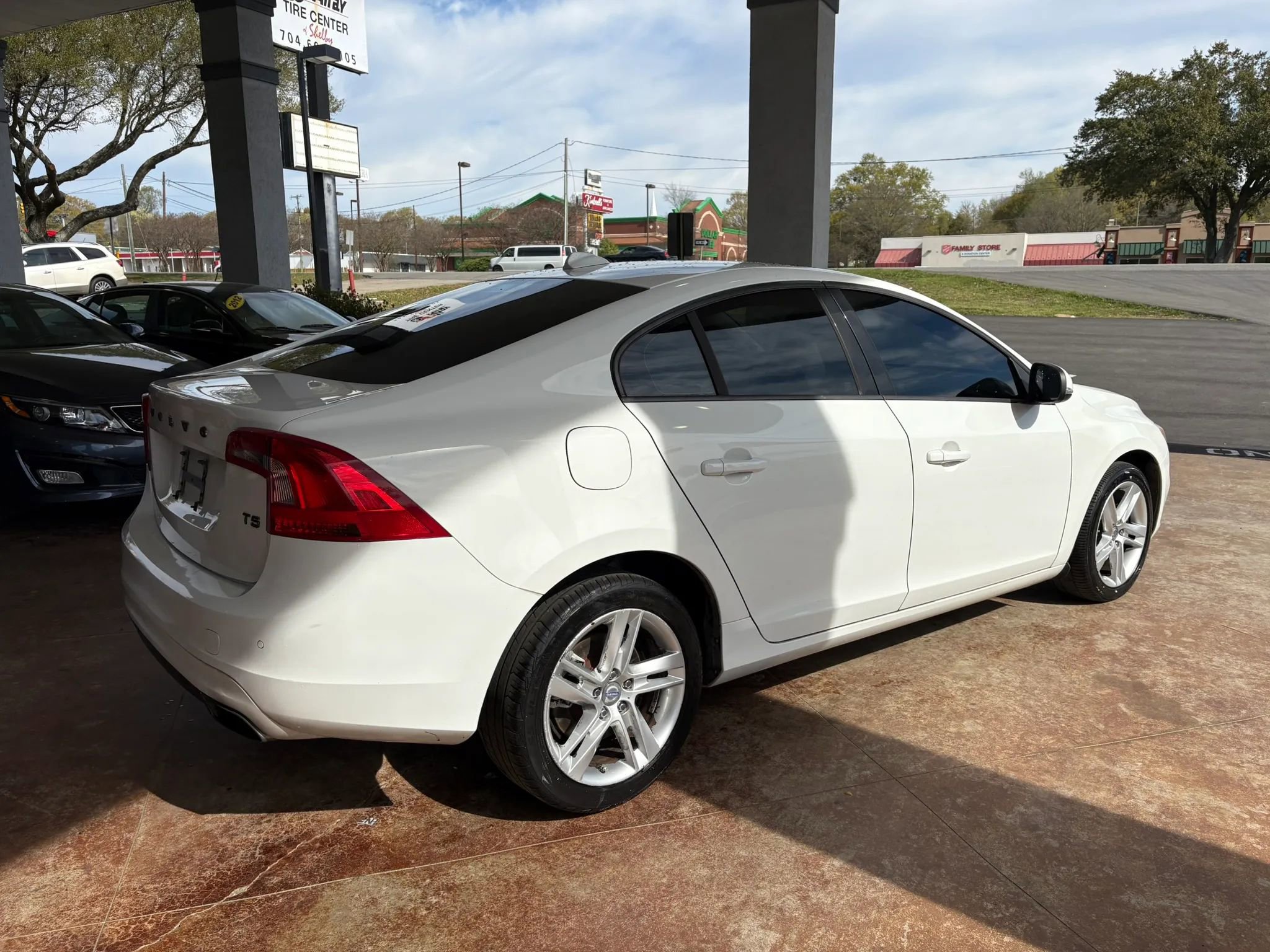 Used 2015 Volvo S60 T5 Premier FWD image 6