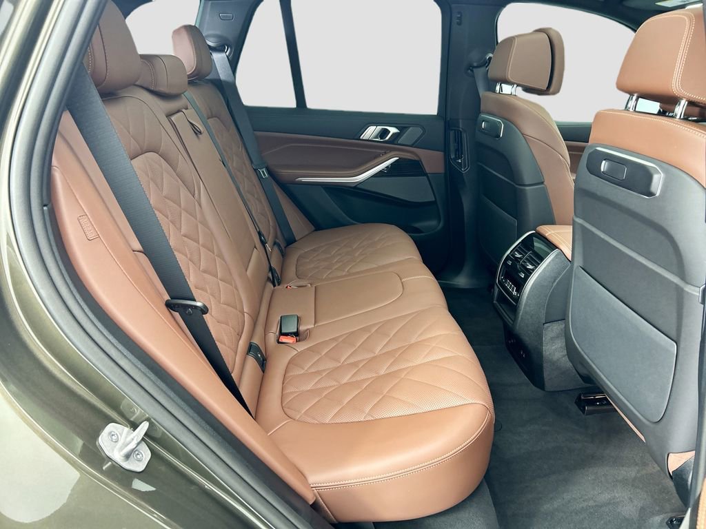 Certified 2026 BMW X5 xDrive40i w/ M Sport Package image 21