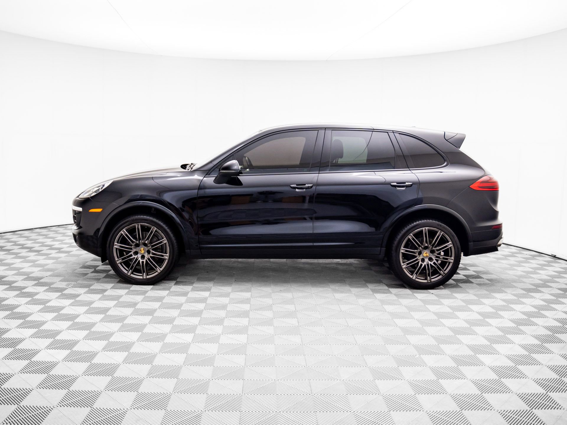Certified 2017 Porsche Cayenne Platinum Edition video 2