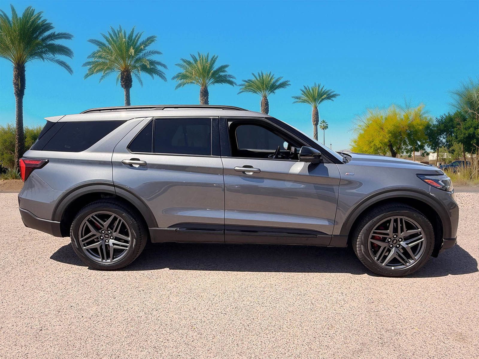 Certified 2025 Ford Explorer ST-Line w/ ST-Line Street Pack AWD/4WD image 8