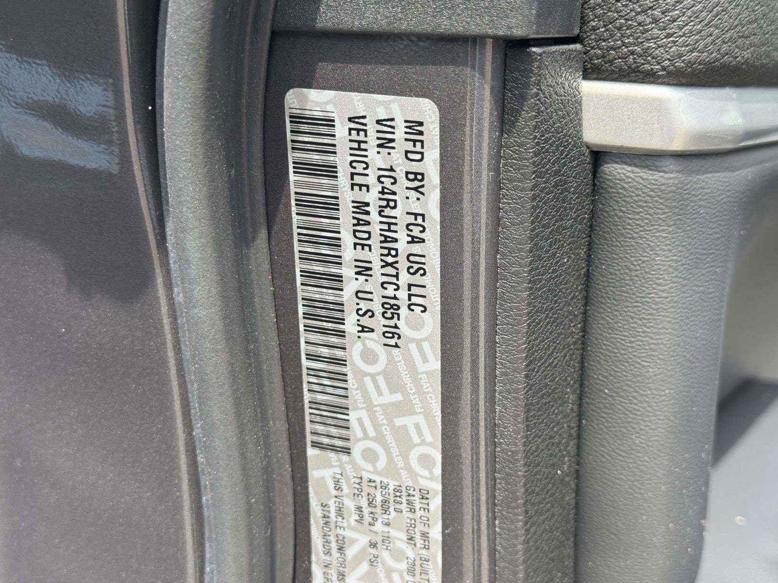 Used 2026 Jeep Grand Cherokee Altitude AWD/4WD image 32
