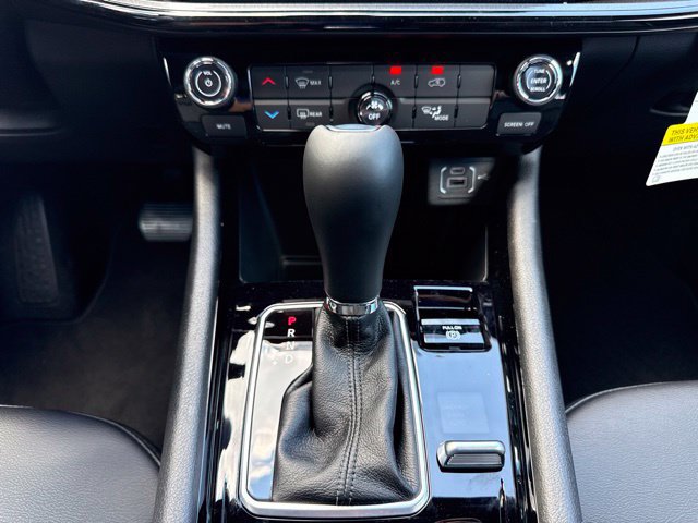 New 2026 Jeep Compass Latitude AWD/4WD image 16