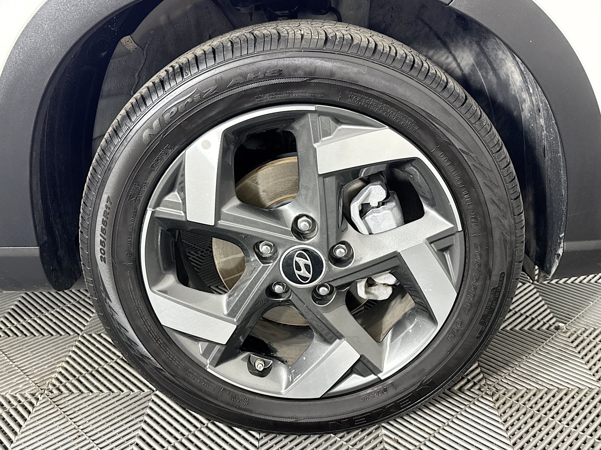 Used 2026 Hyundai Venue SEL FWD image 30