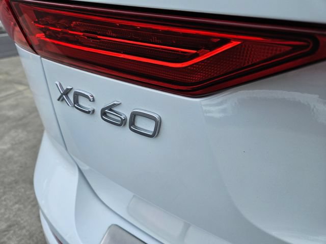Certified 2023 Volvo XC60 B6 Ultimate w/ Protection Package Premier AWD/4WD image 11
