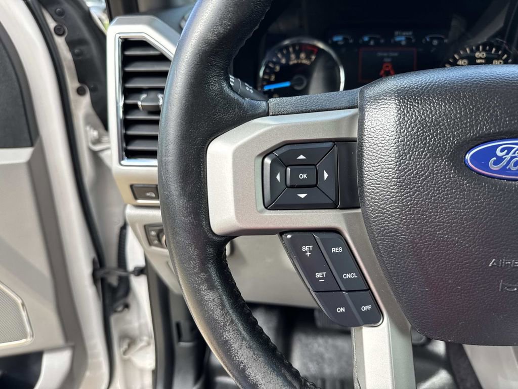 Used 2017 Ford F150 Lariat image 24