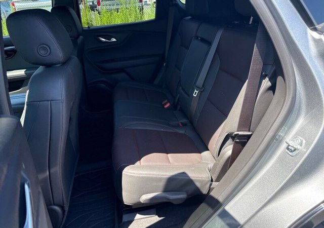 Used 2025 Chevrolet Blazer RS w/ Enhanced Convenience Package FWD image 6