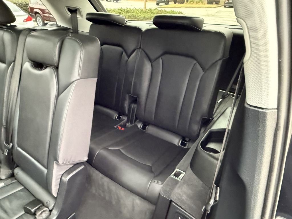 Used 2018 Audi Q7 3.0T Prestige w/ Prestige Package image 25
