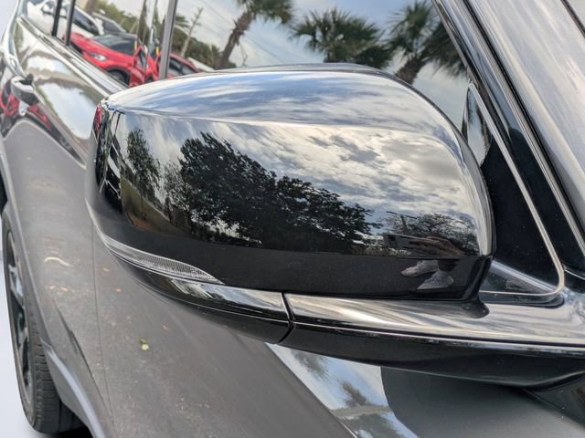 Used 2024 Jeep Grand Cherokee L Limited w/ Black Appearance Package image 10