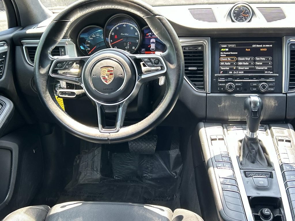 Used 2015 Porsche Macan Turbo AWD/4WD image 26