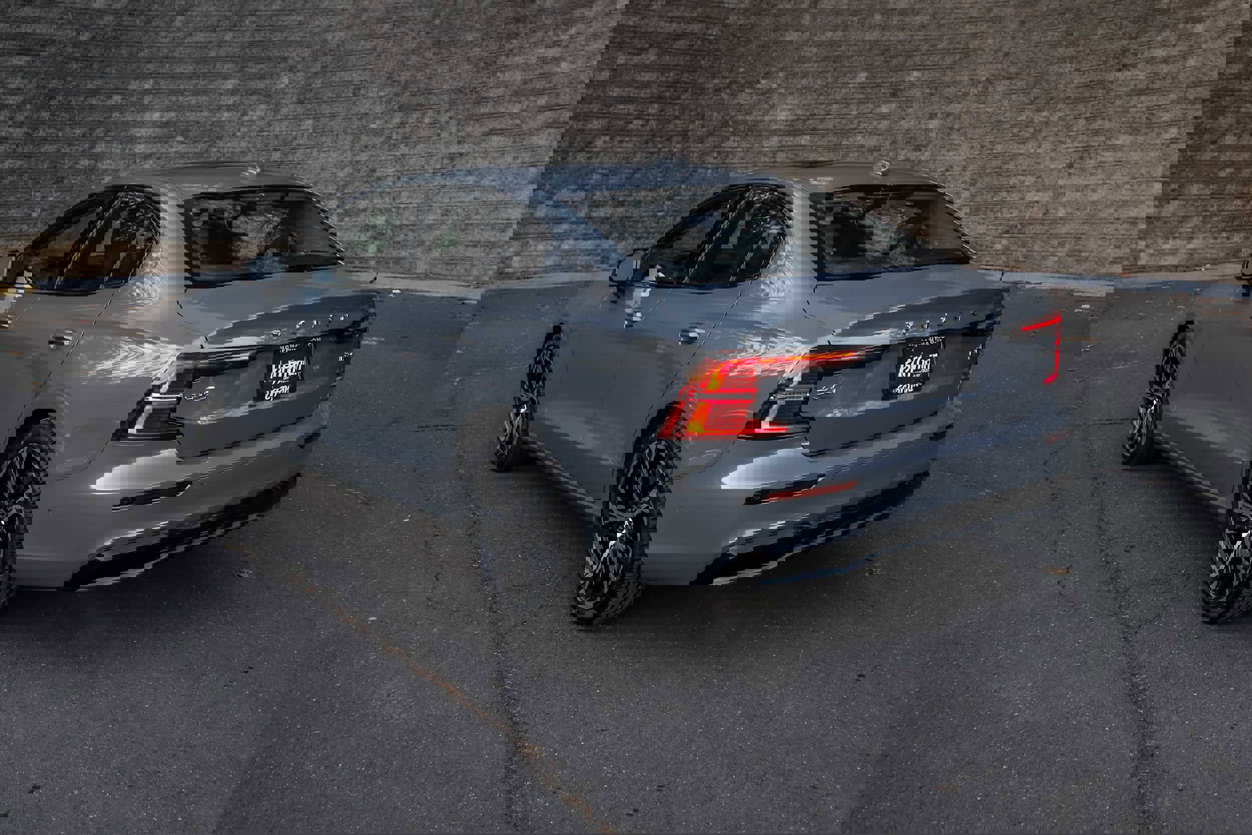 Used 2023 Volvo S60 B5 Plus w/ Climate Package image 9