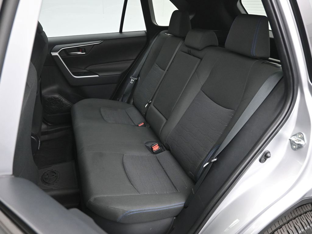 Used 2025 Toyota RAV4 SE AWD/4WD image 13