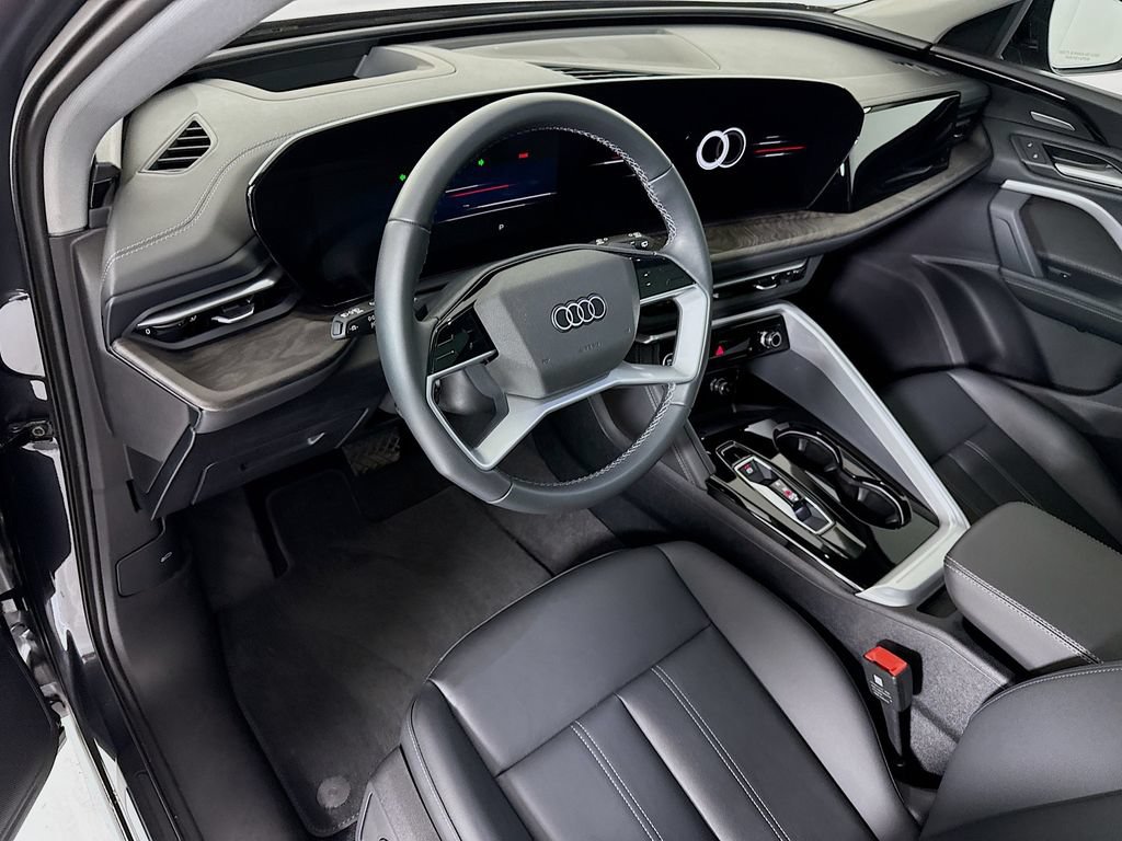 Certified 2025 Audi Q5 Premium Plus w/ Premium Plus AWD/4WD image 9
