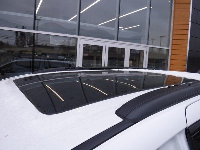 New 2026 Chrysler Pacifica Limited image 3