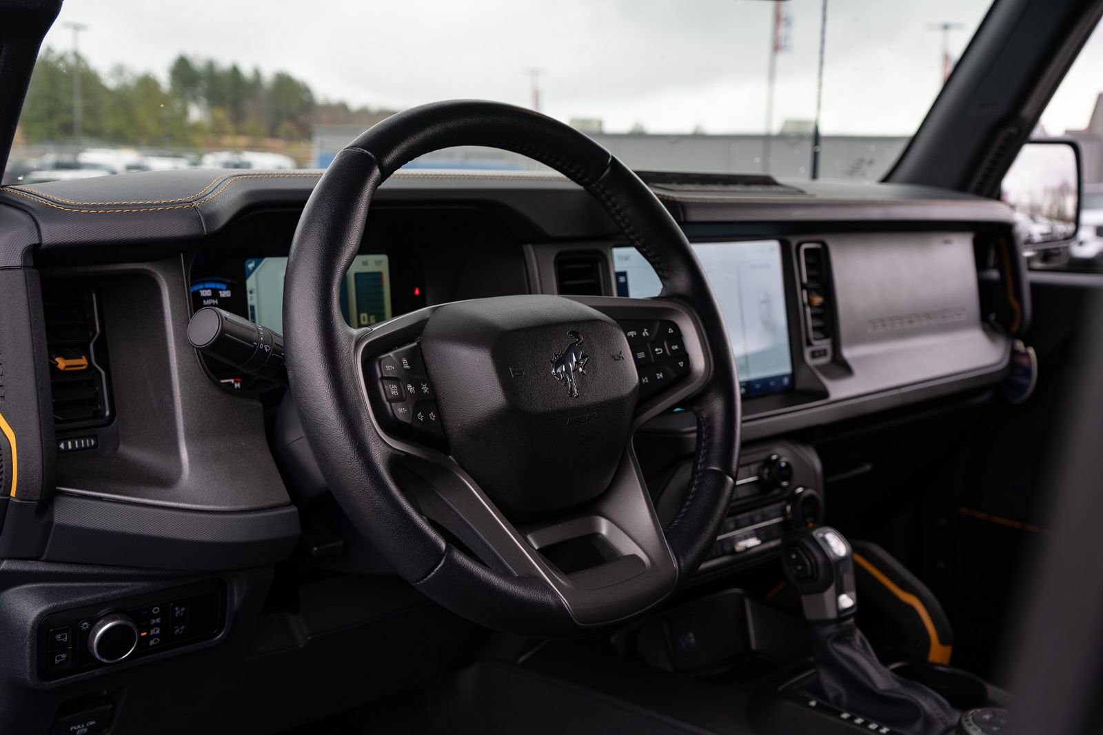 Used 2024 Ford Bronco Badlands image 25