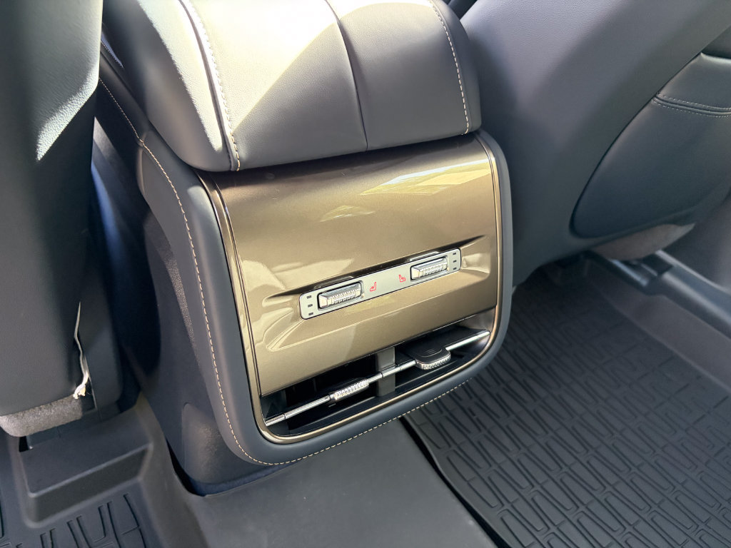 New 2026 Lincoln Nautilus Black Label AWD/4WD image 58